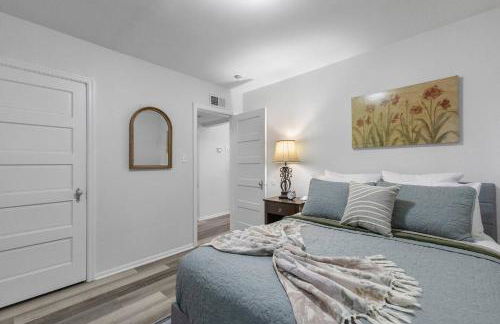 Modern Garden 1BR | Laundry + Pets OK | Quiet - Foto 11