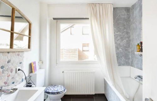 Helle Wohnung - Top angebunden - Düsseldorf - Photo 6