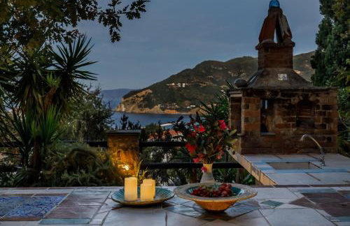 Skopelos luxurious villa "Aloupi" - Foto 49