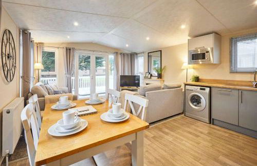 Woodpark Lodge with Hot Tub - Foto 9