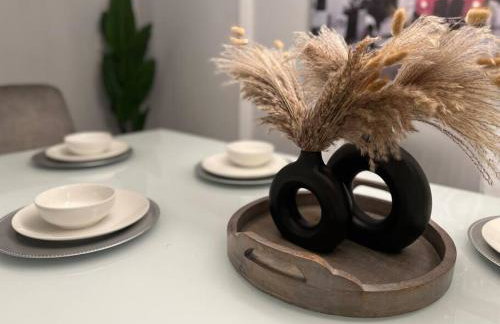 Luxurious Westchester Home Near Miami Clinics - Photo 40