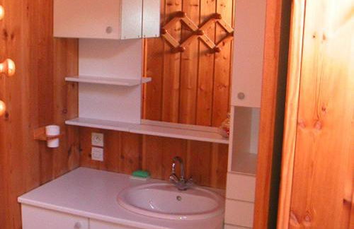 Charmant 2 Pièces + Coin Montagne - Parking Privé, WiFi, Proche Pistes - FR-1-762-31 - Foto 18