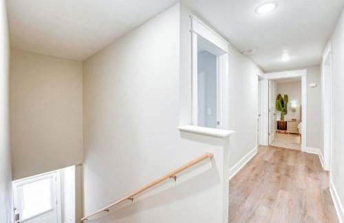 Serene and Updated Escape 1 Mi to Heritage Landing - Foto 22