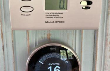 Riverside Cottage with balcony and fishing jetty - Foto 64