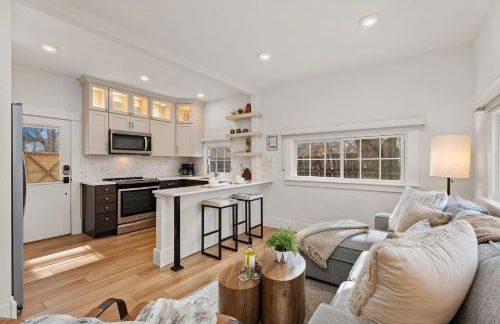 Chic Luxury Retreat in Old Town, Walk Everywhere! - Foto 17