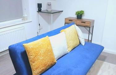 1 BR Corby Town Centre Contractors & Family Friendly - Photo 26