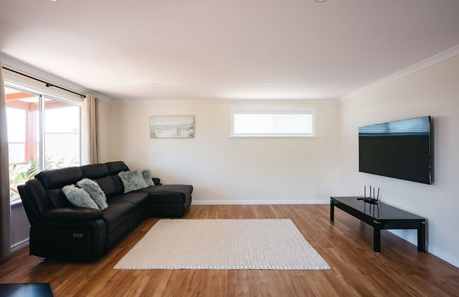 Owen's Hideaway by the BNB Collection - Photo 16