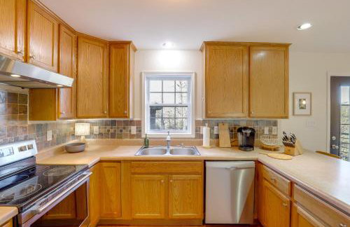 Covered Deck and Fire Pit Weaverville Getaway! - Foto 12