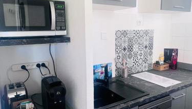 La villa De Lina 637 -Self Check In - - Photo 4, stove, toaster