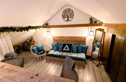 Quirky & cosy 1 or 2 bedroom house in peaceful village - Photo 35