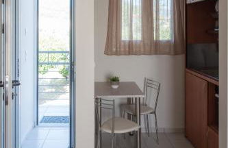 Nikolatos Apartments - Photo 22