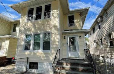Entire Beautiful 2BR Apartment [L]. Convenient location in the heart of Queens! - Foto 16