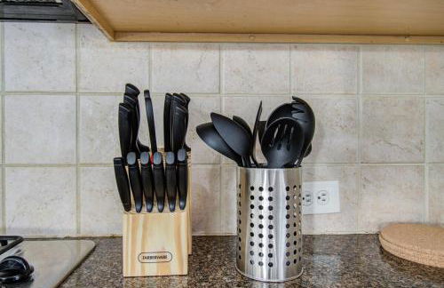 Luxury Pool Home Near Sugar Land Town Center - Photo 43