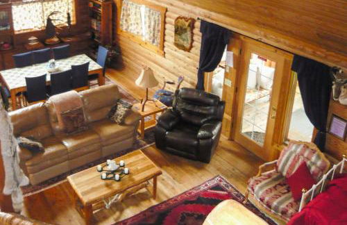Cozy Immaculate Cabin - Peaceful Retreat! - Foto 3