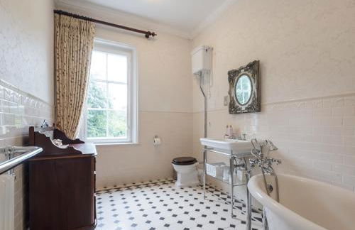 Northolme Hall - Photo 40