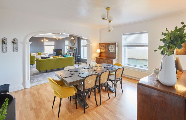 Host Stay Regency Mansions Apartment - Foto 3