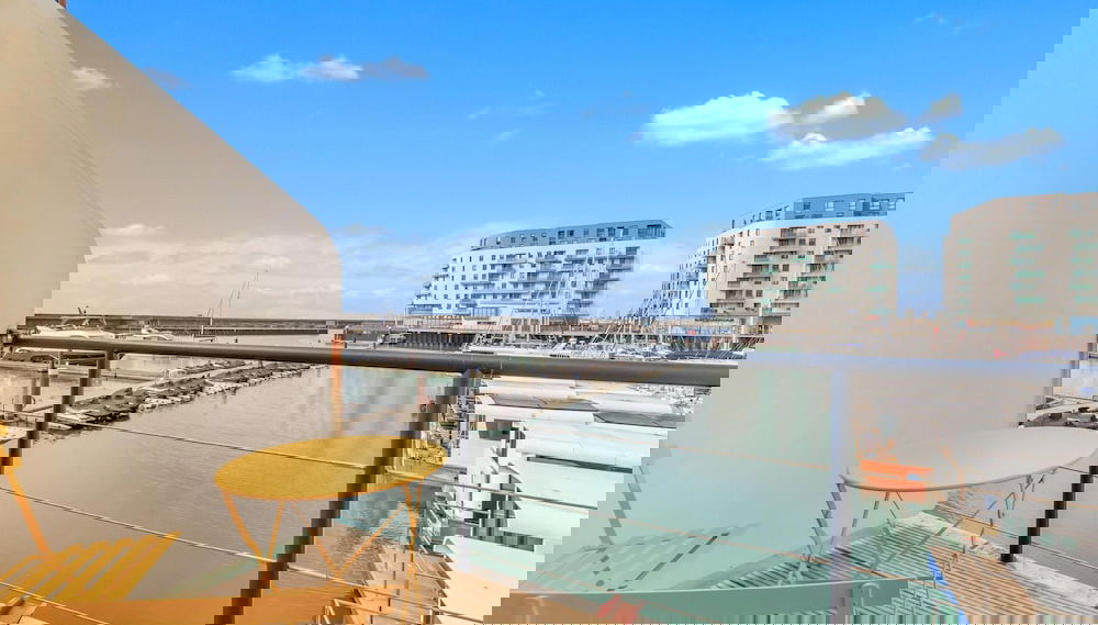 On the Water 6 With Free Parking By My Getaways - Foto 1, Habitación