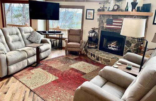 Bear's Mountaintop Home with Gorgeous Lake Views chalet - Foto 11