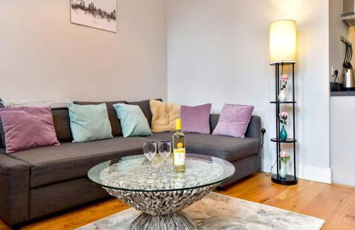 Beautiful 1 Bedroom Apartment in Newport Centre - Pass the Keys - Foto 7