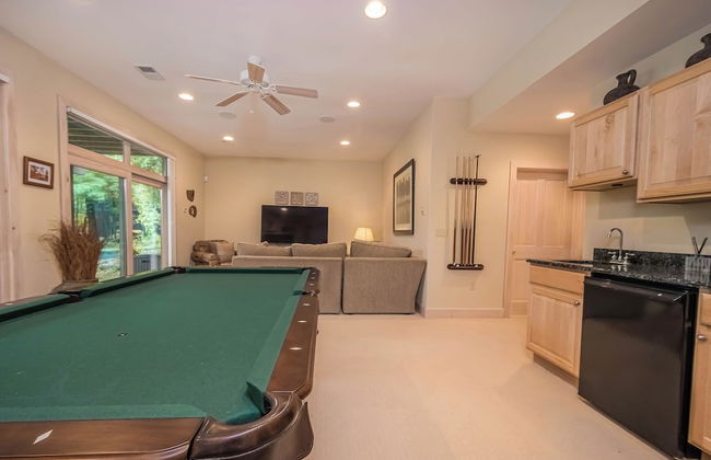 Play-a-way Chalet by Taylor Made Deep Creek - Photo 17