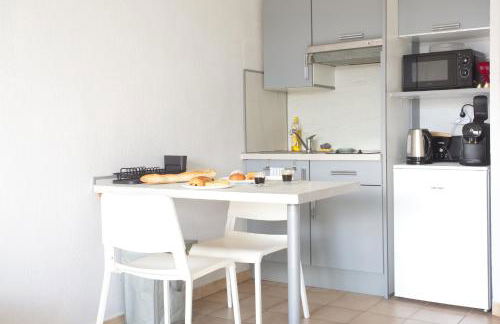 Le Havre de Ferrieres - free Parking - WiFi - Cuisine - Foto 12