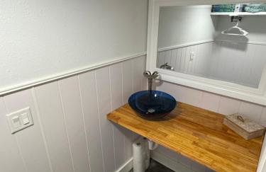 Castaway on Treasure Island NPR - Foto 3