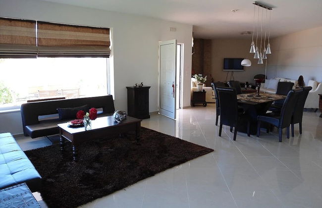 Elina Luxury Residence Villa - Photo 4