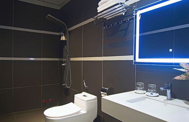 Hoa May Hotel - Photo 68