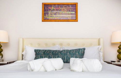 Comfy Studio with Cali King Size Mattress - Foto 8