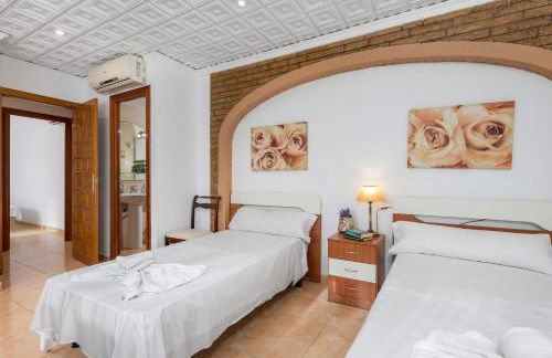 Villa Caleta - PlusHolidays - Foto 12