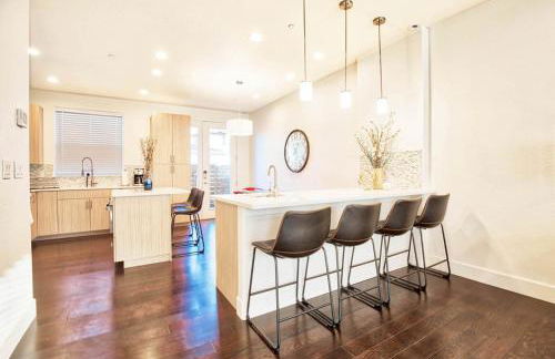 Beautiful 3 Bedroom Townhouse in Old Town North, Brewery District - Foto 3