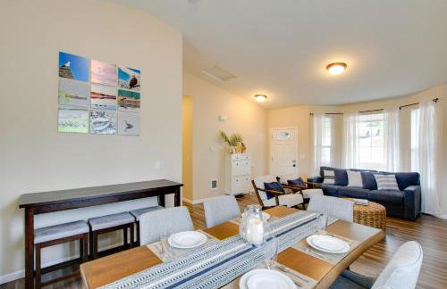 Waterfront Allyn Home with Fire Pit and 2 Kayaks! - Foto 11