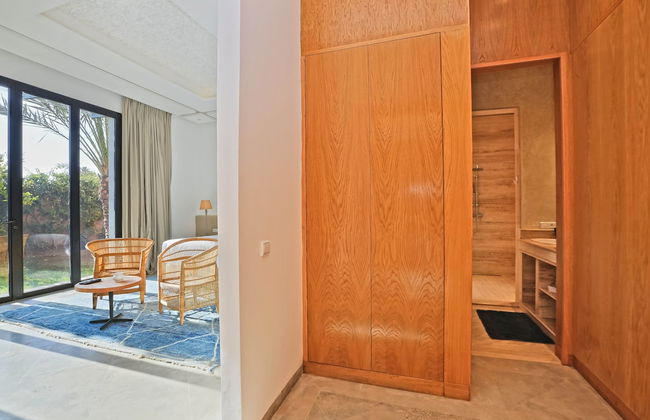 Impeccable 5-bed Villa in Marrakech - Photo 23