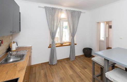 4 Bedroom Beautiful Home In Rogotin - Foto 20