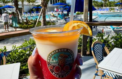 Beachfront paradise Ocean Village Golf Tennis Several heated pools Tiki bar Pickleball insite sports bar and restaurant and much more - Foto 23