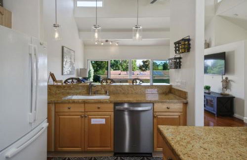 Encinitas Paradise | Seabluffe Gated Community w/ Beach Access - Foto 8