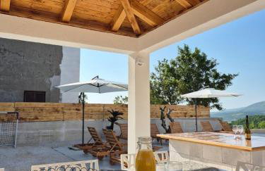 Mediterranean 5 rooms house with pool - Photo 5