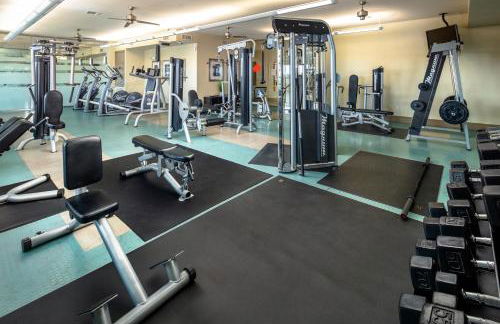 Gorgeous Furnished Apartments near Texas Medical Center & NRG Stadium - Photo 14