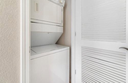 Blueground Emeryville pool nr Bay Street Park SFO-1989 - Foto 17