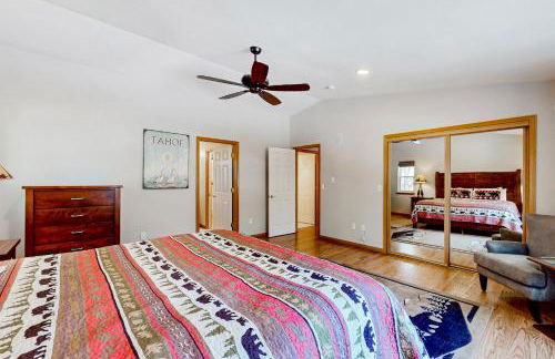 Sunlit Forest Haven - Foto 21