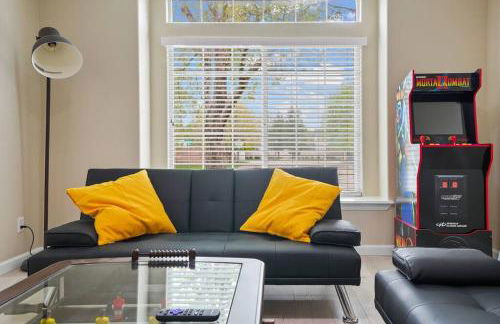 Remodeled, Charming Retreat on the City's Doorstep - Foto 7