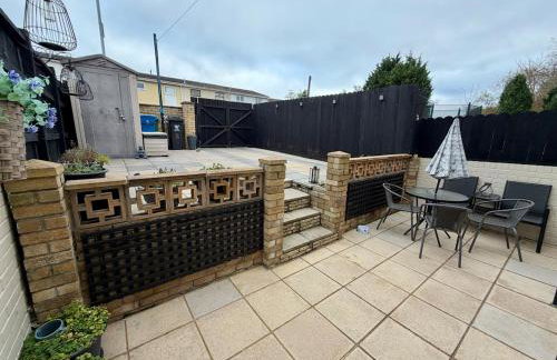 Stylish 3-Bed Family Pet-Friendly Home with Garden - Foto 27