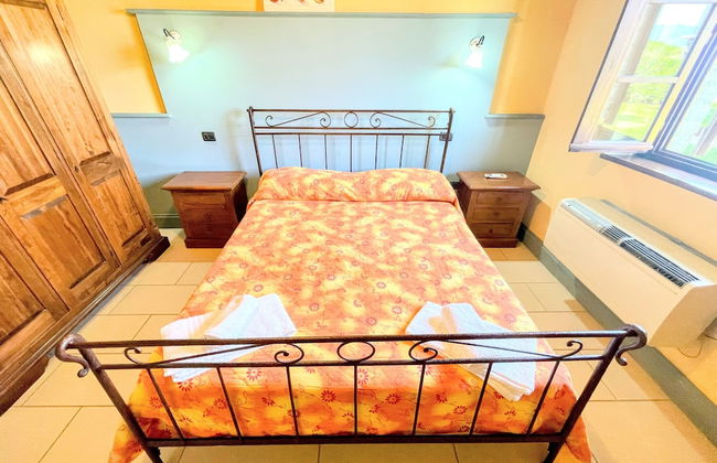 Apt 5 Aircon, Wifi, Infinity Pool, Jacuzzi, Gardens Incredible! Sleeps 4 - Photo 7