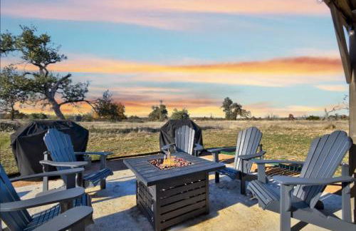 Wine Country Cottage With Scenic Hill Country Views - Photo 26