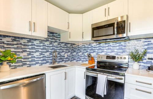 Idyllic Anthony Home Riding Arena with Mirror Wall! - Photo 10