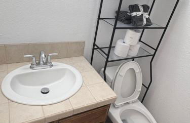 Private Oasis Condo with River views across from Laughlin - Foto 13