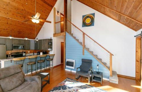 Updated Classic Cabin, Private Community and Hot Tub - Foto 18