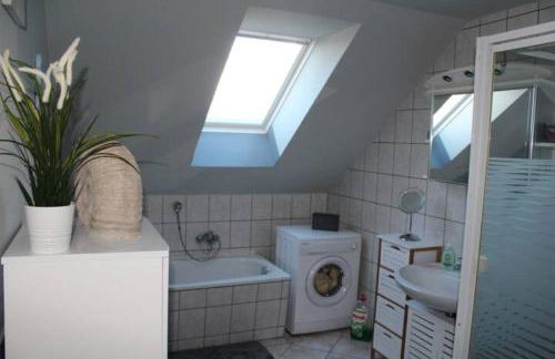 Schöne Wohnung in zentraler Lage, Nähe Magdeburg und Intel - Foto 4