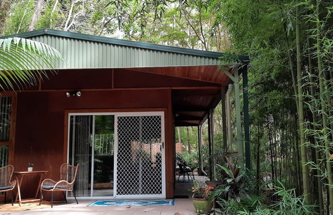 Treetops Accommodation Montville - Photo 30