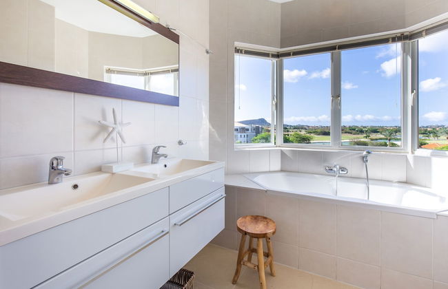 Fascinating Ocean Front 3BR Penthouse at Blue Bay Beach & Golf Resort - Foto 12